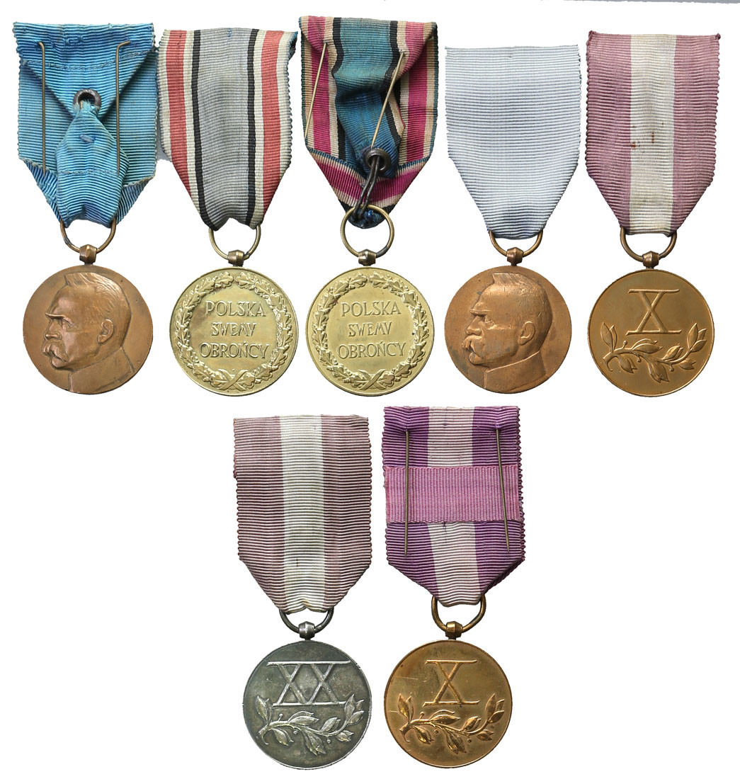 II RP. Zestaw 7 medali - Polska Swemu Obrońcy, Za długoletnią Służbę, Dziesięciolecia Odzyskanej Niepodległości
